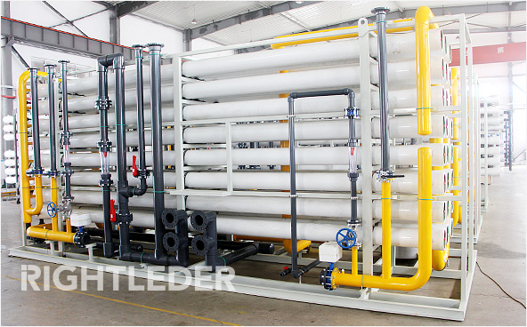 金釩能源阿克塞槽式熔鹽光熱電站項目